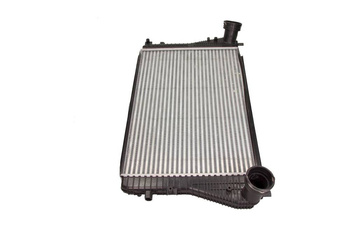 MAXGEAR INTERCOOLER AC651074 VW GOLF V 1,4TSI-2,0TDI