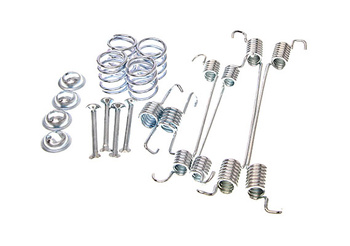 MAXGEAR SPRĘŻYNY SZCZĘK HAMULCOWYCH SUZUKI SX4 1,5-2,0 DDIS 06-