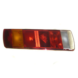 SERTPLAS LAMPA TYLNA ZESP. 7-SEGM. PRAWA SCANIA 4 - Z GNIAZDEM OKRĄGŁYM R0093LQ742