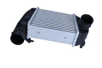 MAXGEAR Intercooler 335498 VW A6 2.0 TDI 04-
