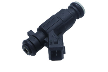 MAXGEAR Wtryskiwacz benzyny VW Golf 1.8T 98- 17-0400