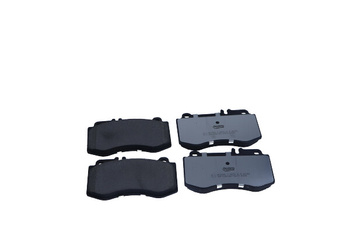 QUARO KLOCKI HAMULCOWE MERCEDES W212 09- PRZÓD SILVER CERAMIC QP1826C