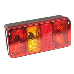 WAŚ LAMPA TYLNA ZESP. 4-SEGM. LEWA Z OŚW. TABLICY REJ. Z BOKU - Z GNIAZDEM W29LB