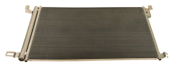 MAXGEAR Skraplacz klimatyzacji AC830202 dla Audi Q7 / Q8 (od 2015)