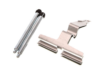 MAXGEAR ZESTAW INSTALACYJNY KLOCKÓW HAMULCOWYCH MERCEDES C-CLASS (CL203)