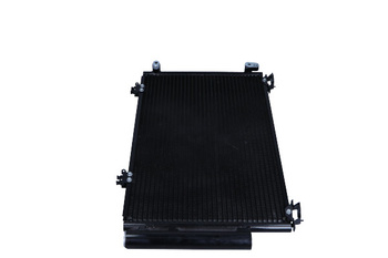 MAXGEAR Skraplacz klimatyzacji AC843003 do Toyota Yaris 99-