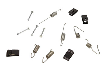 MAXGEAR SPRĘŻYNY SZCZĘK HAMULCOWYCH NISSAN TYŁ JUKE, QASHQAI