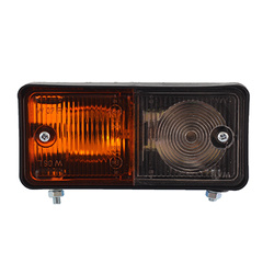 WAŚ LAMPA KIERUNKOWSKAZU C-360 NA BŁOTNIK PRAWA W07P