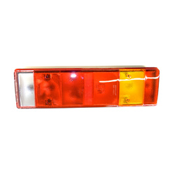 SERTPLAS LAMPA TYLNA ZESP. 7-SEGM. PRAWA Z GNIAZDEM OKRĄGŁYM Z TYŁU R0030LQ73