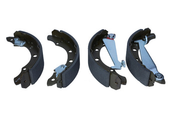 Szczęki hamulcowe MAXGEAR do VW Golf/Vento/Caddy/Polo/Lupo/Fabia/Felicia/Rapid/Citygo/Arosa/Cordoba/Ibiza/Toledo, 19-0236